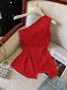 GlowEve CURVE Plus Size Elegant Oblique Shoulder Summer Camisole And Tank Top - Red - View 1