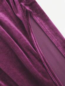 Sweetra 1 chiếc đầm nhung trơn màu trơn trễ vai, xếp ly, xẻ tà, thích hợp cho tiệc năm mới và các dịp lễ hội, màu đỏ tía, dáng maxi, dành cho nữ. - Màu tím hoa cà - Xem 3