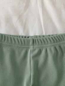 SHEIN 新生女宝宝休闲甜美3D立体花卉卫衣和罗纹裤套装 - 綠色 - 查看 4