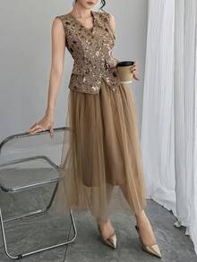 DAZY 女士串珠刺绣V领无袖开衫和网纱裙优雅两件套嘉年华 - 卡其色 - 查看 6