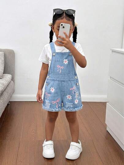 SHEIN Playful Pals Young Girl Floral Bow Floral Print Distressed Denim Bib Shorts, Sweet And Fresh