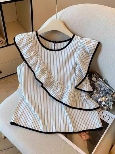 Franclia Blusa de mujer a rayas con volantes, modelo 2026, camisa de patchwork de bloques de color asimétrica con mangas de campana, ropa casual minimalista para ir y venir, uso vacacional en negro y blanco