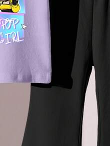 两件套休闲简约英文字母动漫图案紫色短袖圆领T恤和黑色喇叭裤，可爱卡通趣味时尚女童套装，适合所有季节