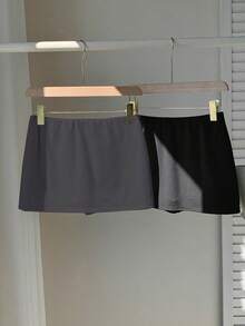SHEIN EZwear Bộ 2 món quần short và váy xếp ly dệt kim cho nữ, váy ngắn có quần lót bên trong, váy thể thao, váy có quần short bên trong, váy nỉ. - Màu xám đen - Xem 2