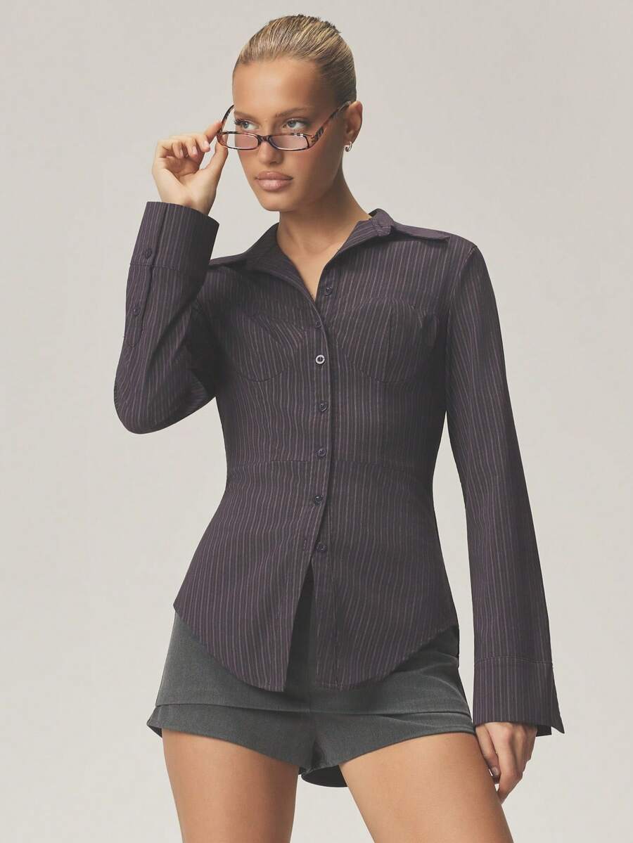 MISSGUIDED Blusa ajustada de manga larga con botones, estilo corsé a rayas, camisa morada estructurada para oficina, negocios y trabajo formal - Morado - Ver 1