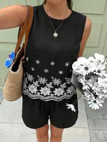 Serisse Bộ đồ nữ gồm áo hai dây cổ tròn thêu hoa và quần short, kiểu dáng thường ngày. - màu đen - Xem 6