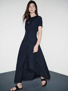 Lumivelle 简约收腰长连衣裙，经典圆领，褶裥设计，略微A字裙摆，优雅日常通勤休闲时尚，春夏款 - 藏蓝色 - 查看 1
