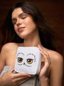 HARRY POTTER X SHEIN 1个图案涤纶收纳袋，可用作女性卫生巾收纳袋、电子产品收纳袋、小物件收纳袋，图案包括：死亡圣器、各种口味的豆子、海德薇、巧克力蛙、生日蛋糕、返校季等。