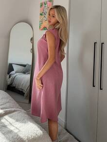 DAZY 女士格子褶皱腰部无袖中长睡裙 - 紅白色 - 查看 2