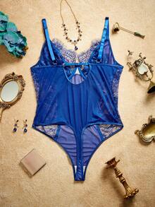 PinupPomp Plus Size Lingerie, Underwire Bra + Navy Blue Lace Trim, Suitable For Music Festivals, Vacations, Parties, Retro Palace Style