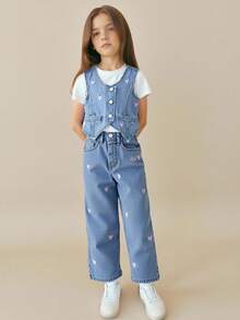 Genkimix Kids 两件套女童牛仔裤套装，包括浅蓝色水洗牛仔裤和可爱爱心刺绣休闲牛仔背心，舒适百搭，适合日常穿着、上学和通勤。 - 淺色水洗藍 - 查看 5