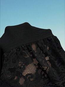 EMERY ROSE 大码撞色蕾丝褶皱面料露肩短袖蕾丝吊带圆领蕾丝下摆休闲度假中长连衣裙 - 黑色 - 查看 6