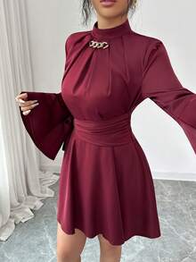 Modelyn 2026 Spring/Summer Flare Sleeve Cinched Waist Dress - Rose Red - View 3