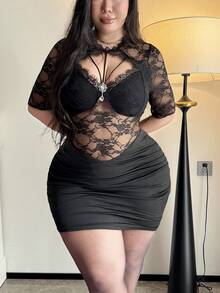 Vibekara Valentine Plus Size Black Lace & Silk Sleeveless Sexy Nightgown, Comfortable Sleeveless Off-Shoulder Mini Dress - Black - View 4