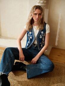 MOTF PREMIUM WOMEN'S ELEGANT EMBROIDERED DENIM JACKET - Blue - View 4