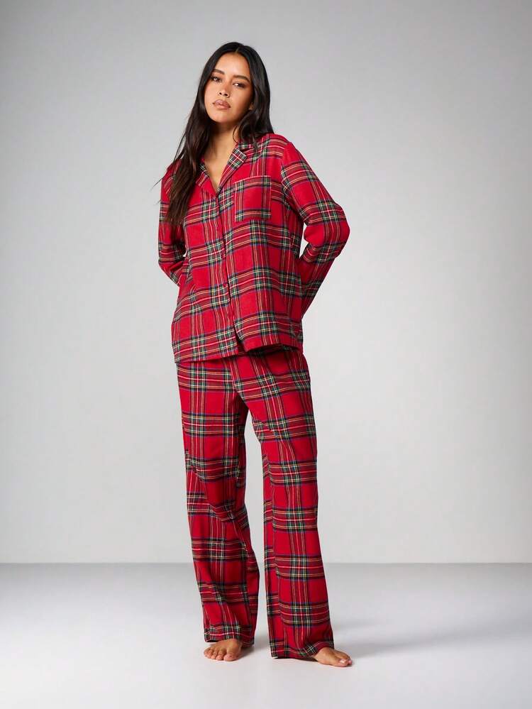 MISSGUIDED Karierter Flanell Pyjama Set mit langärmeliger Knopfoberteil und passender Hose, Loungewear für Weihnachten und Feiertage
