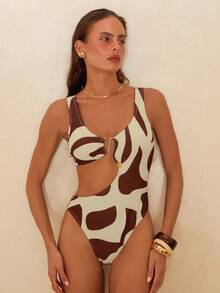 Swim Chiccia 女士26SS春夏沙滩连衣裙，连体款，优雅浪漫海岛度假风高端艺术几何撞色印花，咖啡色、白色，波西米亚风亚克力金属装饰纽扣，腰部镂空设计，适合夏季度假、海滩、泳池、日常穿着 - 彩色 - 查看 3