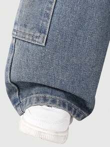 SHEIN 男童时尚街头休闲洗水工装口袋宽松浅蓝色牛仔裤 - 淺色水洗藍 - 查看 5