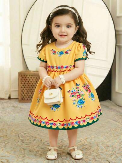 SHEIN Baby Girls' Floral Print Short Sleeve Yellow Dress, Featuring Rose Flower Pattern, Ruffle Sleeve Cuffs And Hem, Suitable For Holidays, Vacation And Daily Wear