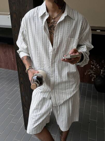 DAZY Bộ áo sơ mi dài tay kẻ sọc và quần short nam, thích hợp cho mùa hè.