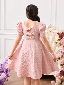 SHEIN Elladie kids Robe à manches courtes unie en jacquard rose pour fille, style doux et frais, manches bouffantes, nœud papillon, à la mode et rétro, élégante et princesse - Rose bonbon - Voir 3