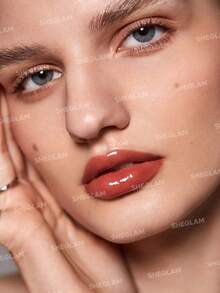 SHEGLAM Glaze Daze 唇蜜-Apple Spice 品牌美妝化妝品 適合女士與女孩 - Apple Spice - 查看 4