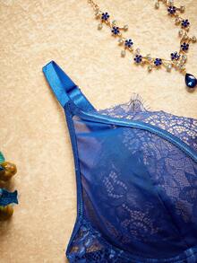 PinupPomp Plus Size Lingerie, Underwire Bra + Navy Blue Lace Trim, Suitable For Music Festivals, Vacations, Parties, Retro Palace Style