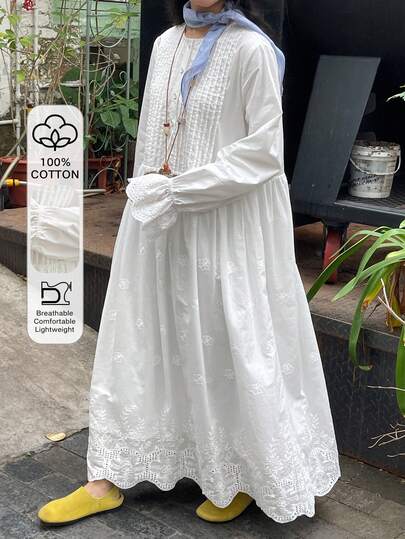 FRIFUL Women's Round Neck Loose Shirt Dress, Top With Flared Sleeves, Bottom With Embroidered Floral Pattern Loose Bohemian Sweet Robe, Suitable For Summer Vacation