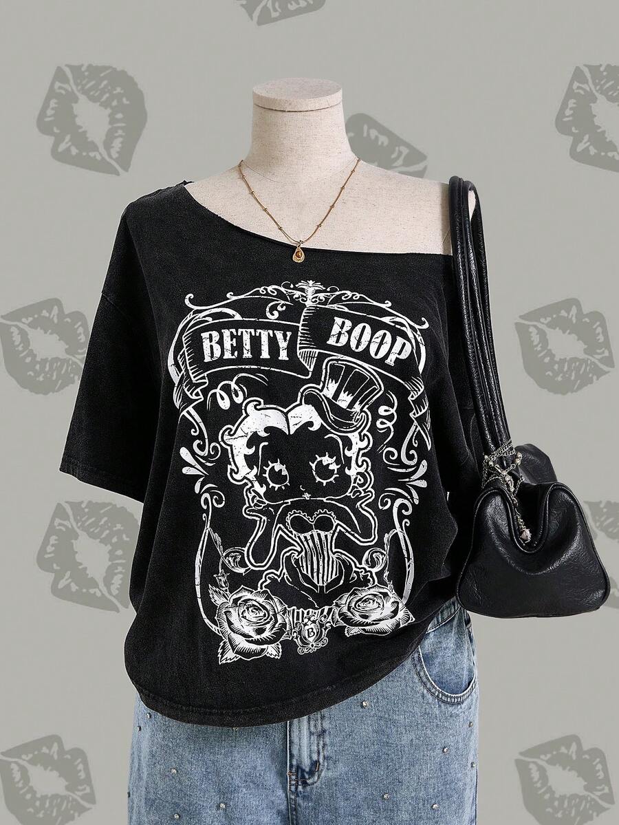 Betty Boop x SHEIN Plus Skull & Letter Graphic Asymmetrical Neck Tee - Black - View 1