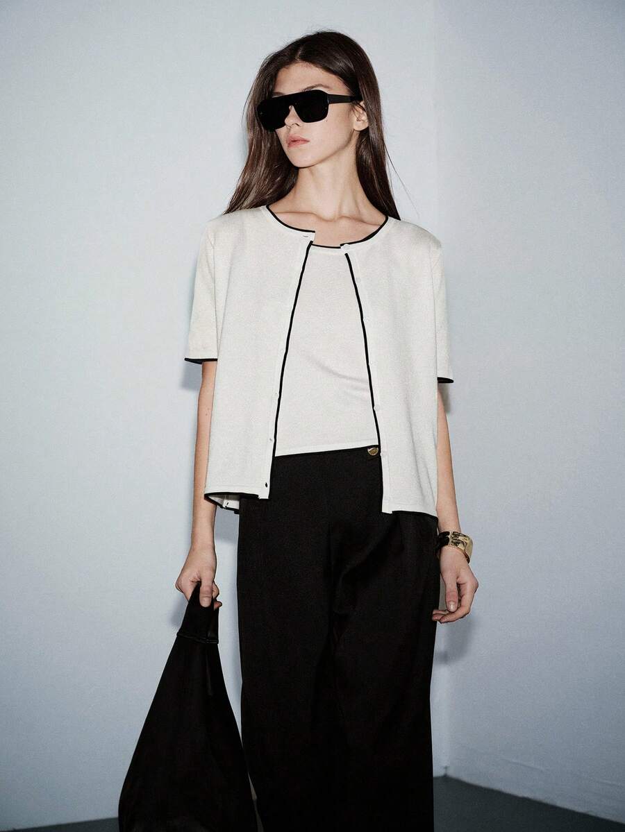 SHEIN Luminelle 2pcs/Set Minimalist Commuter Outfit With Trim Knit Short Sleeve Top And Camisole - Beige - View 1