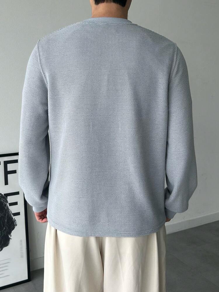 Textured Fabric Haze Blue Shoulder Letter Embroidery Crew Neck Men T-Shirt, Spring/Autumn