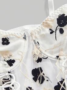 ROMWE Goth Lace Up Floral Embroidery Crop Cami - White - View 3