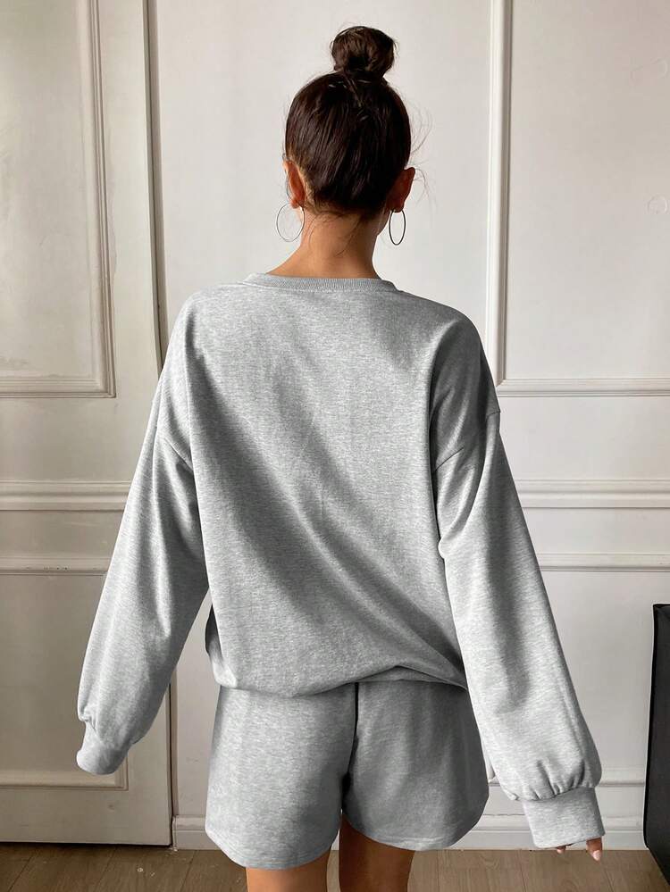 2pcs Women Loose Fit Long Sleeve V-Neck Embroidered Pattern Shorts Set, Casual Outfit