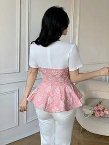 Celisse بلوزة أنيقة مزينة بالزهور والفيونكة ذات أكمام قصيرة - وردي - مشاهدة 2