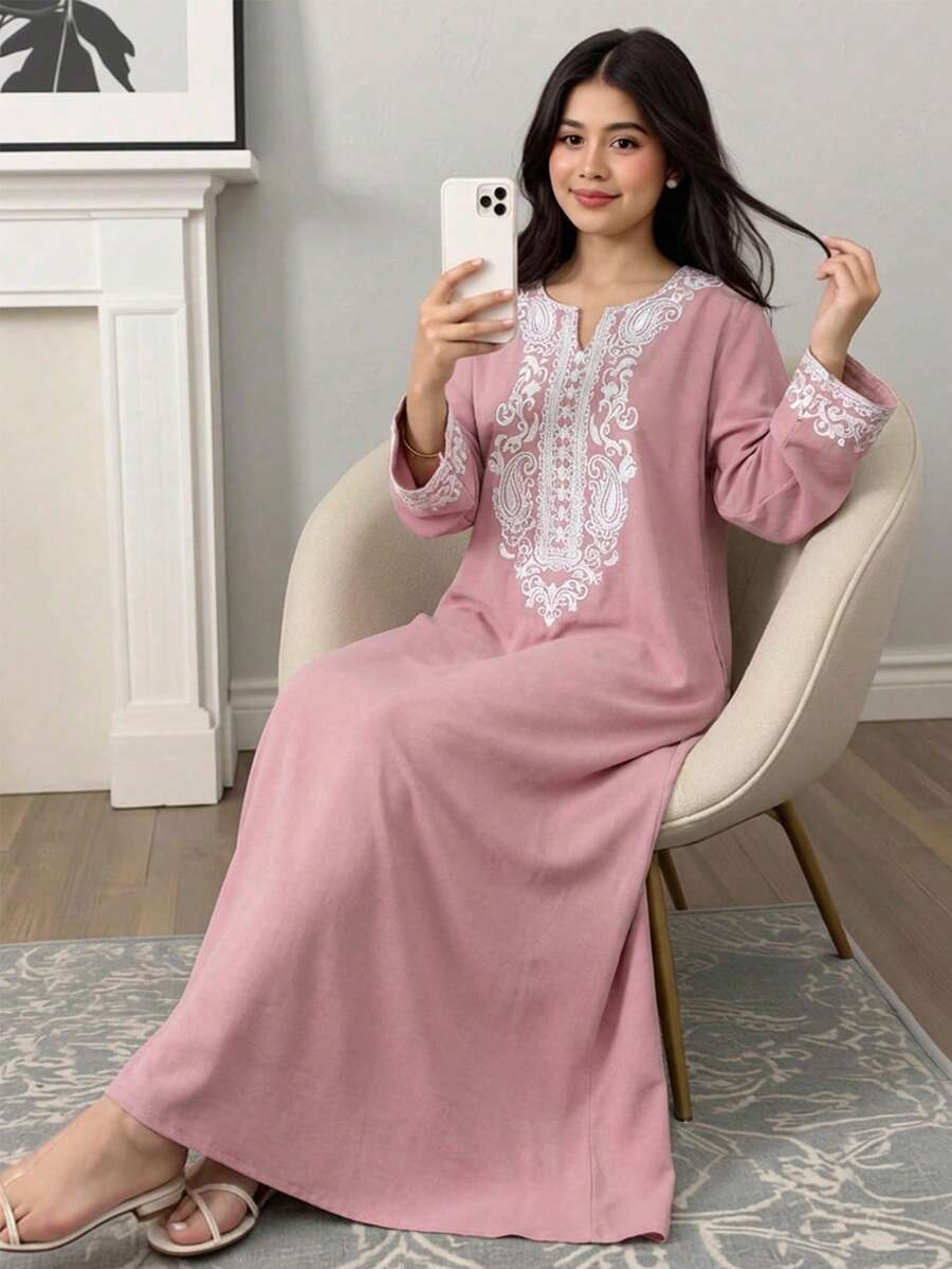 SHEIN Ramadan New Loose Casual Crew Neck Pattern Long Sleeve Robe For Teen Girls, Pink Robe, Traditional Arabic Clothing, Kaftan, Jalabiya, Abaya Robe, Ramadan, Matching Sister, Mother-Daughter - Pink - View 1