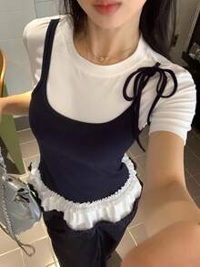 DAZY Camiseta casual de verano para mujer con cuello redondo, manga corta, parches de color contrastante y volantes en el dobladillo - Azul y blanco - Ver 5
