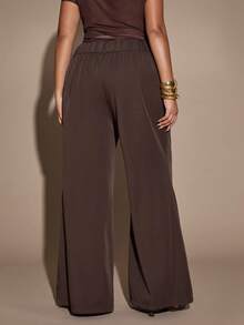 SHEIN BAE 大码女式纯色腰部纽扣设计口袋阔腿宽松休闲裤，女士时尚休闲复古口袋喇叭裤，复古风，商务休闲女装，外出，返校季，巧克力色喇叭裤，休闲裤，复古裤，秋季，大码女式办公裤，优雅裤，工作裤，情人节，Y2K，返校季裤，高腰喇叭裤，棕色，巧克力棕色。 - 棕色 - 查看 2