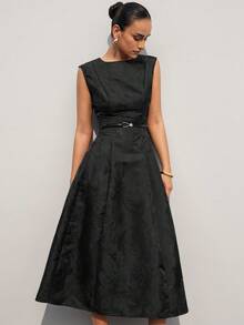 Aveloria Modichic 新款优雅高贵女士约会高端奢华简约精致提花面料圆领无袖收腰喇叭连衣裙 - 黑色 - 查看 4