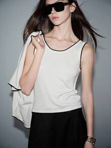 SHEIN Luminelle 2pcs/Set Minimalist Commuter Outfit With Trim Knit Short Sleeve Top And Camisole - Beige - View 1