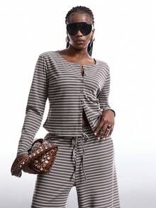 SHEIN EZwear Setelan Dua Potong Lengan Panjang Leher Bulat Bergaris Kasual Ukuran Besar, Setelan Dua Potong Bergaris, Setelan Bergaris Bergaris, Setelan Lengan Panjang Bergaris, Setelan Dua Potong Lengan Panjang - MultiWarna - View 6