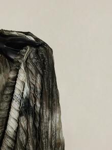 SHEIN ICON Camiseta de manga larga con mangas acampanadas, estampado tie-dye asimétrico, hombros descubiertos, estilo gótico vintage bohemio para mujer talla grande, tops casuales de camuflaje - Verde militar - Ver 9