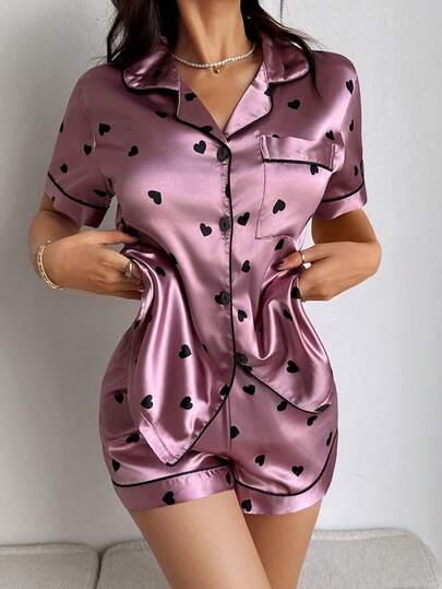 Dream Adore Conjunto de pijama de manga corta con cuello y estampado de corazones en rosa suave y negro, de estilo minimalista para mujer