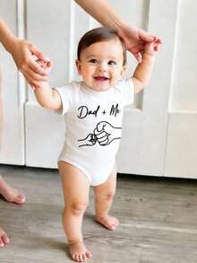 Áo liền quần tay ngắn in hình hoạt hình bố và con kiểu nắm đấm, thích hợp cho bé trai mùa xuân/hè. - trắng - Xem 6