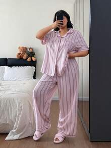 Napfluff CURVE 泡泡纹理条纹印花翻领开衫短袖睡衣套装 - 彩色 - 查看 3