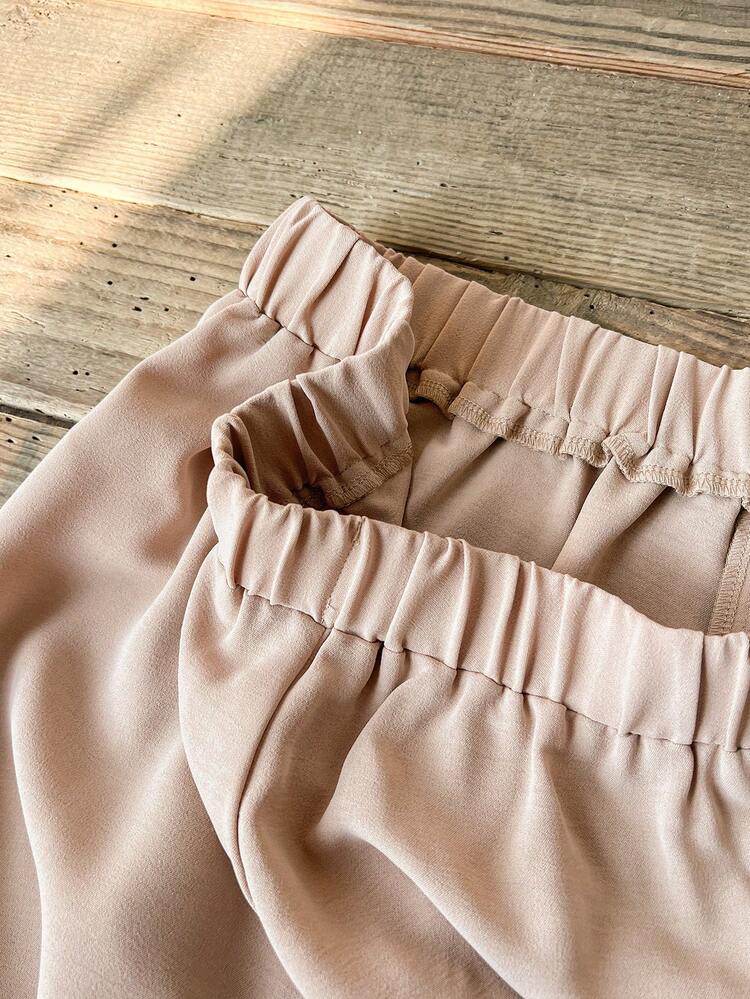 Plus Size Women's Spring/Summer  Casual Vacation Round Neck Short Sleeve Solid Color Cropped Top And Pants 2-Piece Set ,Nude Two Piece Set Two Piece Set ,Women Comfy Modest Two Piece Set ,Beige Two Piece Set, Comfortable Two Piece Set,Early Spring,Spring Break Outfits ,Vacation Outfits Women ,Holiday Outfits For Women,Spring Clothes Women,Going Out Outfits,2026 New Clothes,Simple And Fashionable For Everyday Wear, Two Piece Set Women Comfy