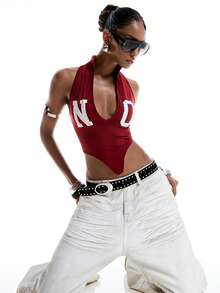 LYSMO 女士字母印花深V不对称下摆修身露脐性感吊带背心 - 酒紅色 - 查看 4