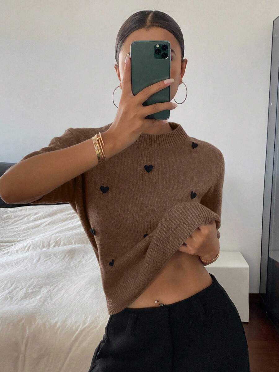 DAZY Heart Decor Loose Fit Short Sleeve Crew Neck Casual Knit Top For Women, Spring/Autumn - Brown - View 1