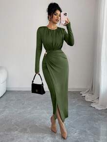 SHEIN Elenzya Vestido de manga larga elegante y versátil para uso diario, fiesta de Navidad, Año Nuevo y negocios, con cintura ceñida, decoración metálica y estilo vintage francés, en color marrón, para otoño/invierno - Verde militar - Ver 4