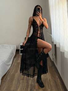 StreetHx 女士千禧年代风格蕾丝拼接荷叶边性感无袖长款背心，休闲街头风 - 黑色 - 查看 7