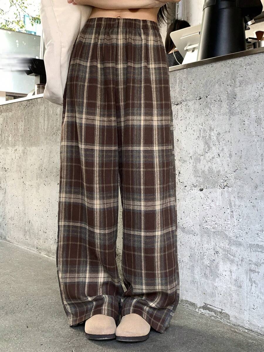 Dazy Tall Women's Tall Plaid Straight Leg Casual Pants